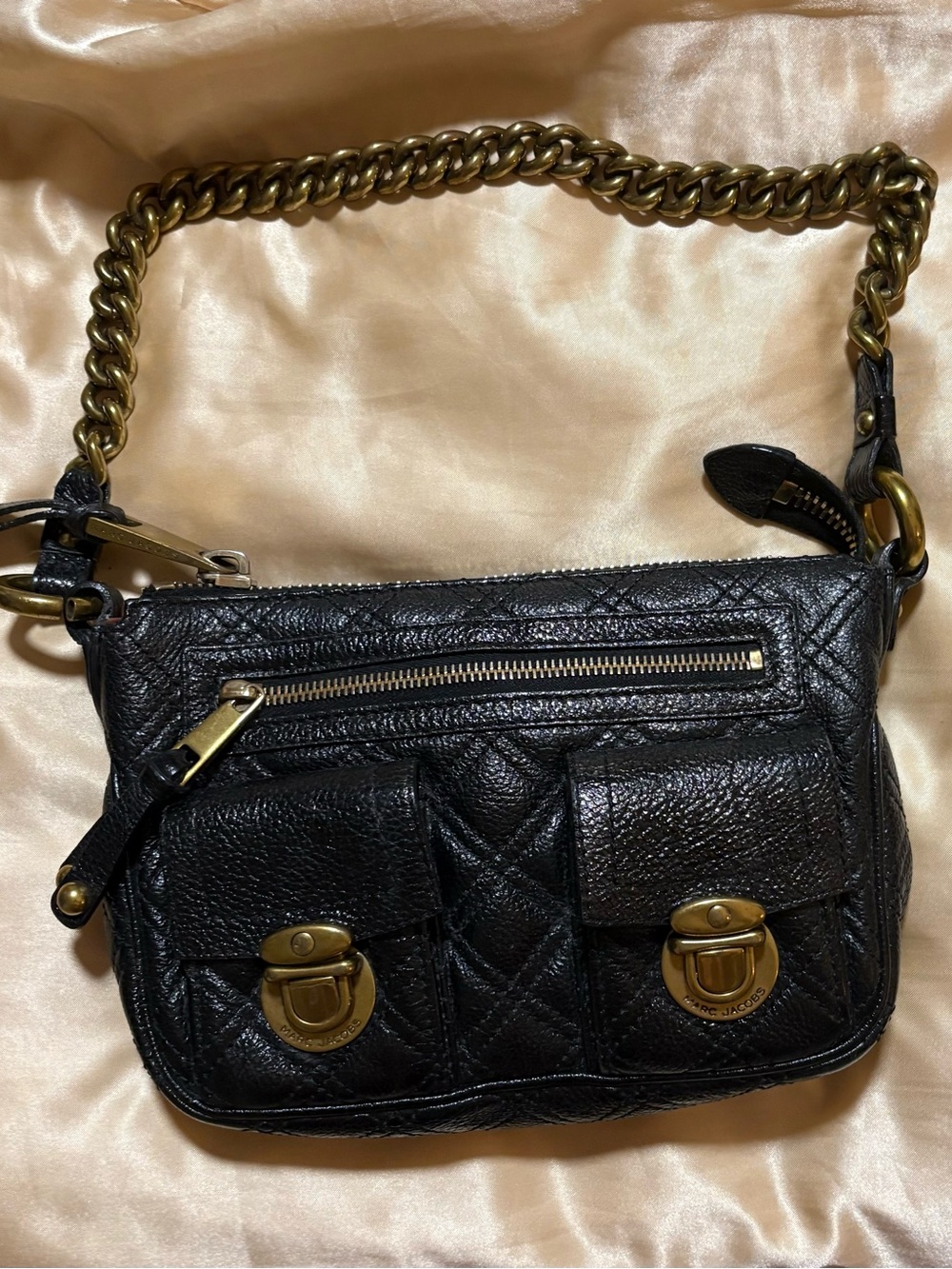 Authentic Marc Jacobs Venetia Black Quilted Leather Shoulder Bag Gold Chain
